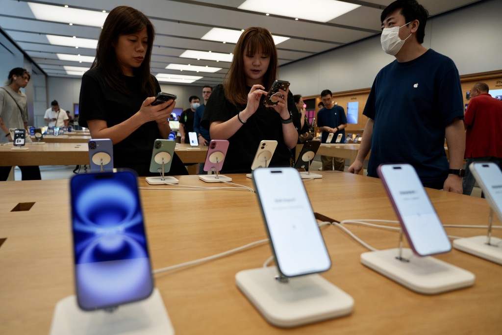 蘋果 iPhone 16 系列正式上市，巿民熱情高漲