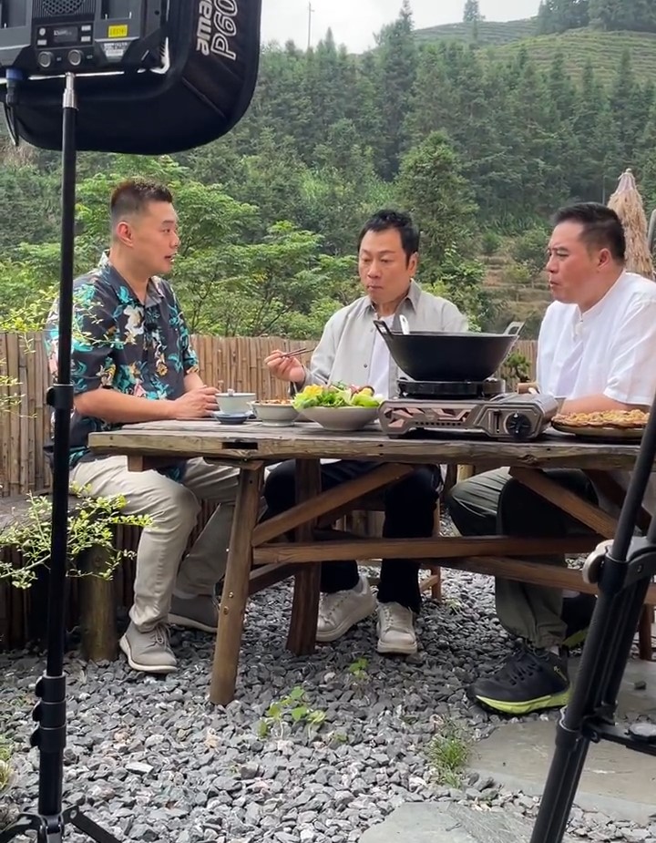 昔日TVB童星重聚！麥長青與黎耀祥引發廣大回憶潮