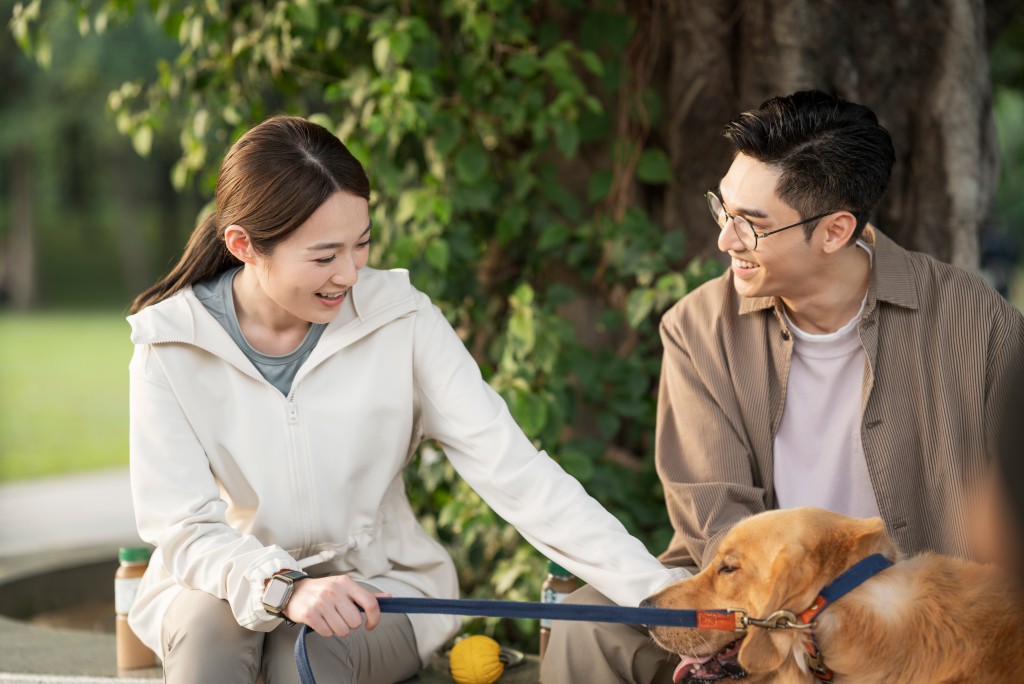 關楚耀：新婚生活與音樂夢想的交織