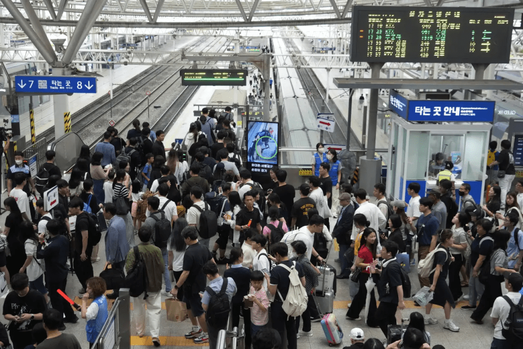 日本人慶祝中秋節，獨特的「月見」漢堡引人注目