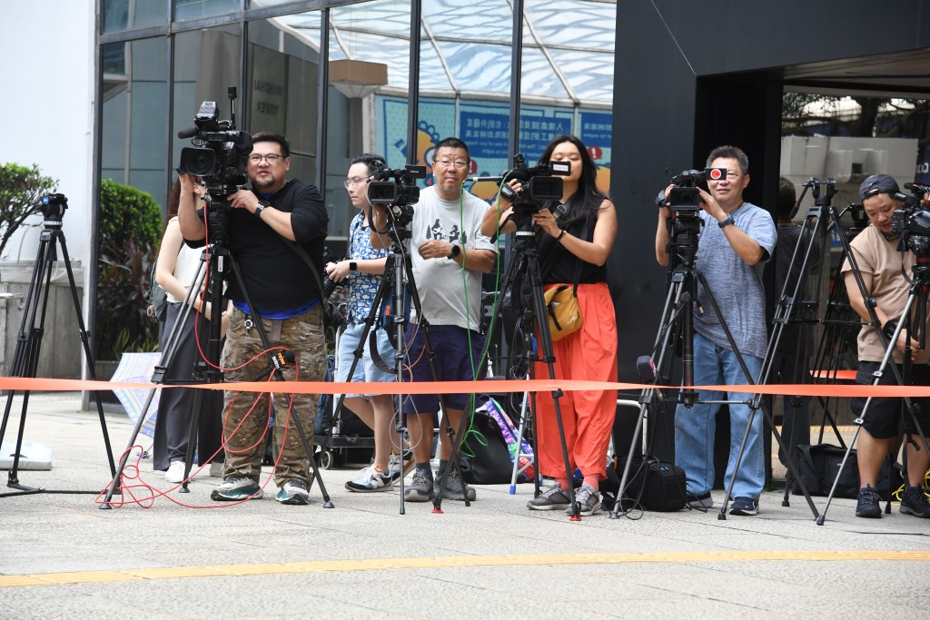 外交部駐港公署強烈反對外國對香港新聞自由的干預