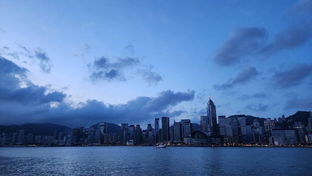 南海風雲再起，驟雨雷暴將至