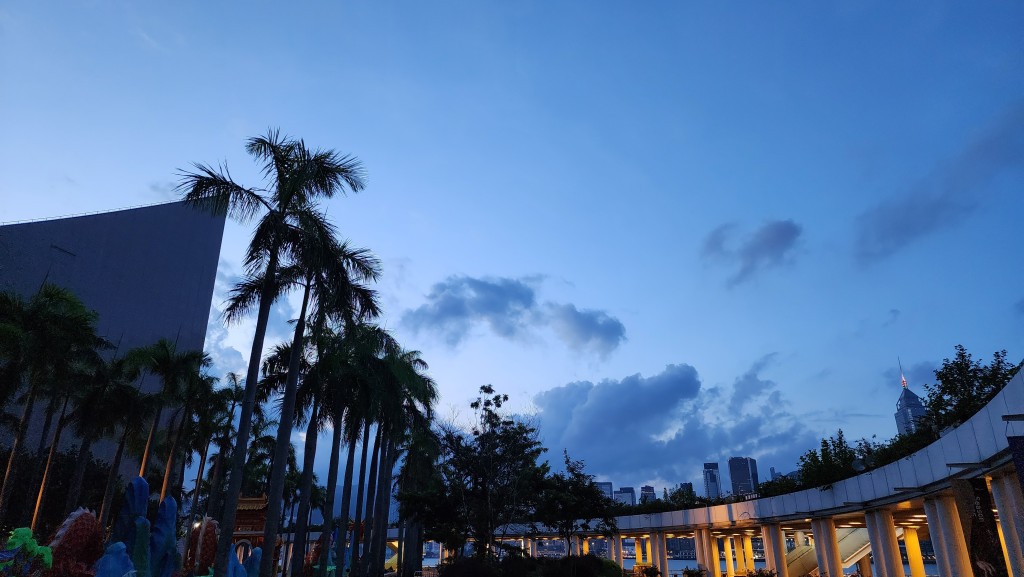 南海風雲再起，驟雨雷暴將至