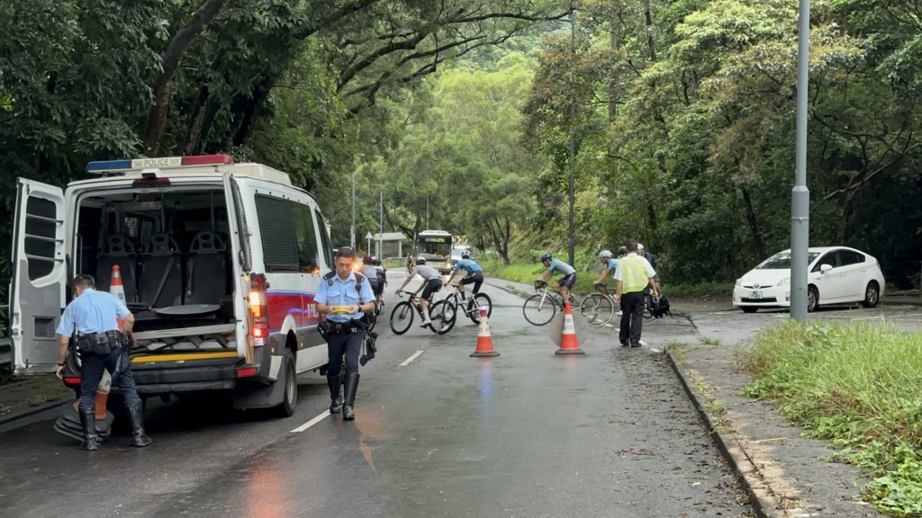 熱帶氣旋「摩羯」的侵襲影響持續，香港局勢堪憂