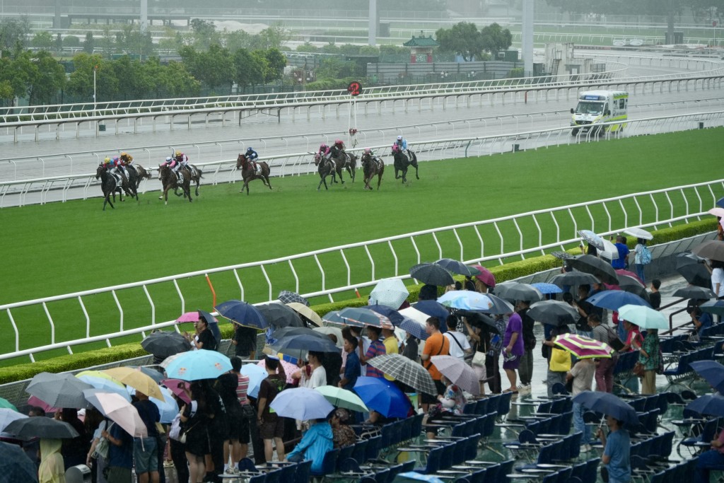 新馬季熱鬧開鑼，沙田馬場迎來全城期盼