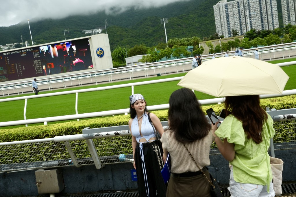 新馬季開鑼日，丁財兩旺，人潮湧動創疫後新紀錄