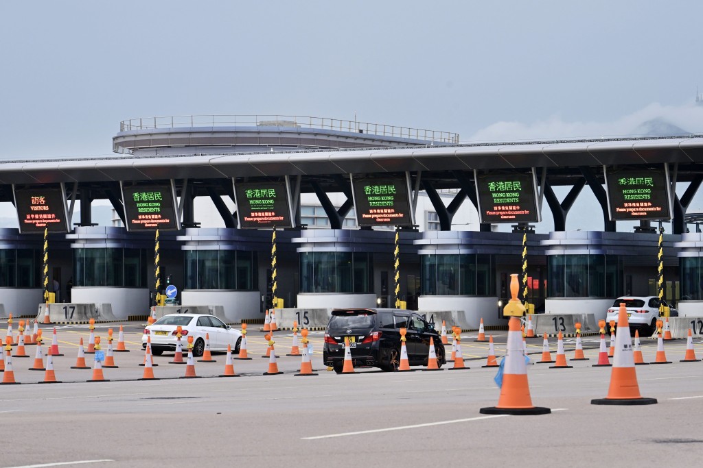 港珠澳大橋私家車配額增至1000個 9月9日開始申請