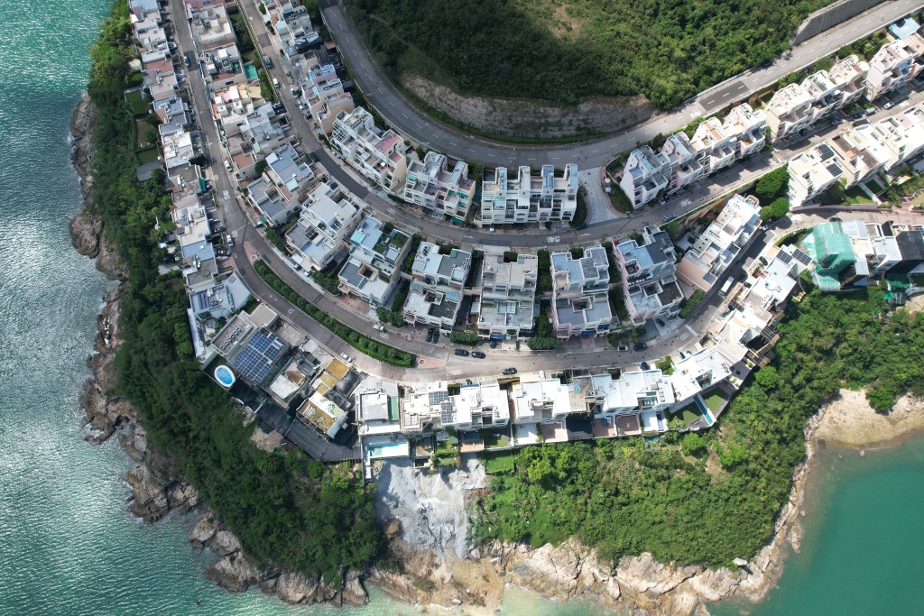 颱風襲港「摩羯」下的紅山半島：風雨中見修繕與崩塌